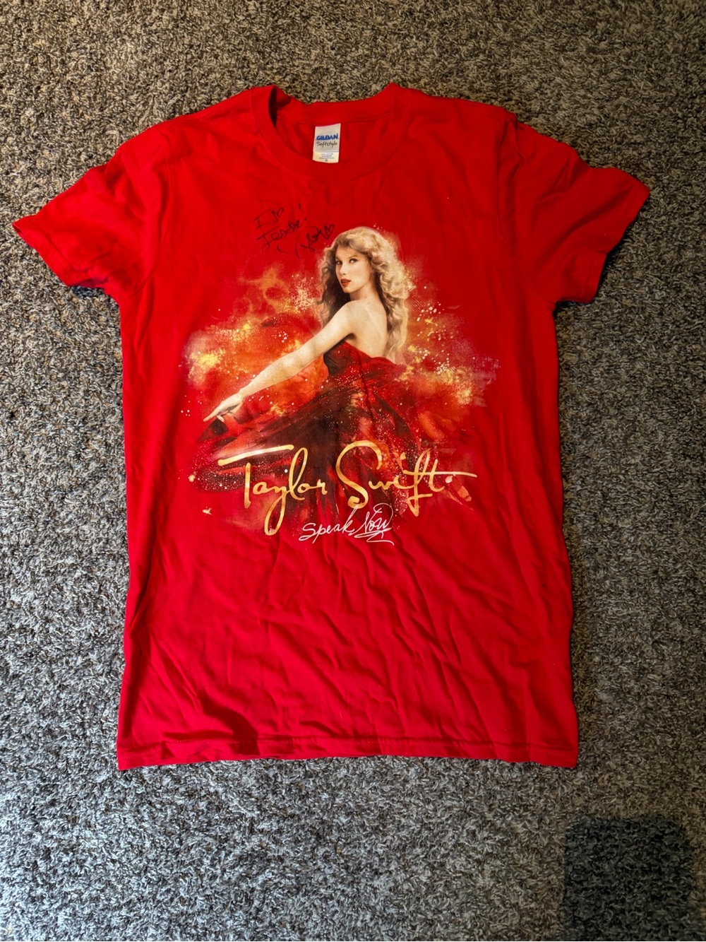 AUTOGRAPHED Taylor Swift Red Short Sleeve Tee with Gold Script and Portrait